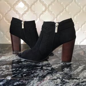 Unisa Open Toe Sexy Bootie ~ Women’s 7